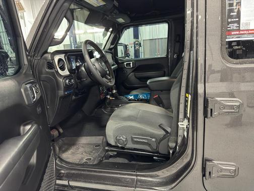 2024 Jeep Wrangler 4xe Sport