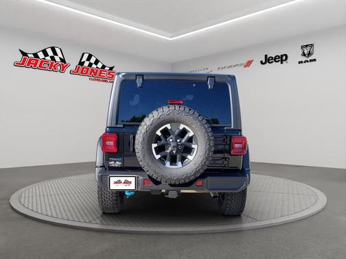 Black Clearcoat 2025 Jeep Wrangler 4xe Rubicon