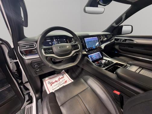 2023 Jeep Grand Wagoneer L Base