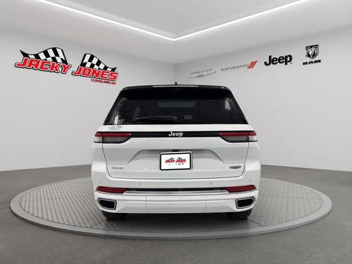2025 Jeep Grand Cherokee Summit