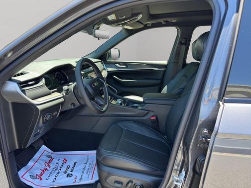 Metallic 2026 Jeep Grand Cherokee L Limited