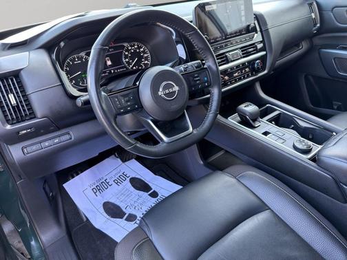 Obsidian Green 2022 Nissan Pathfinder SL