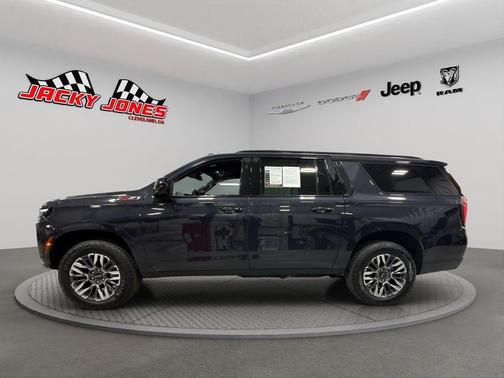 Dark Ash Metallic 2025 Chevrolet Suburban Z71