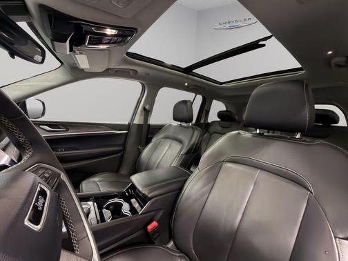 Diamond Black 2023 Jeep Grand Cherokee 4xe Base