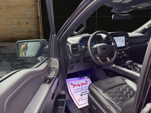Agate Black Metallic 2024 Ford F-150 XLT