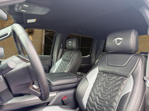 Agate Black Metallic 2024 Ford F-150 XLT