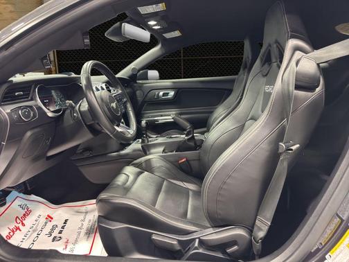 2022 Ford Mustang Mach 1