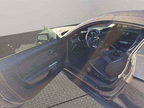 2022 Ford Mustang Mach 1