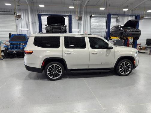 2022 Jeep Wagoneer Series II