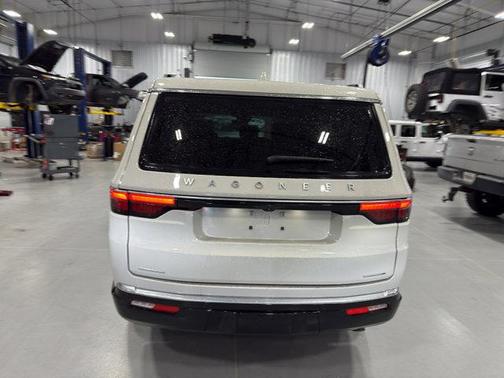 2022 Jeep Wagoneer Series II