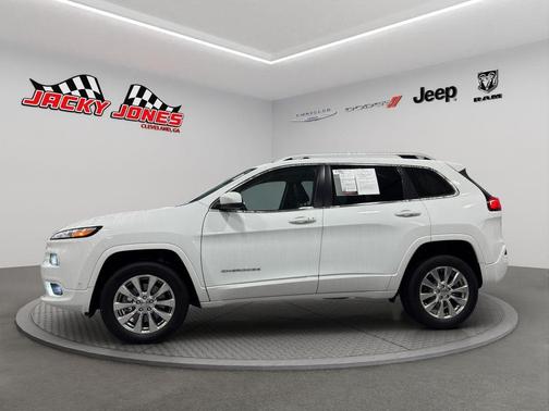 2016 Jeep Cherokee Overland