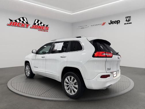 2016 Jeep Cherokee Overland