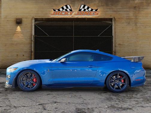 2020 Ford Shelby GT500 Base