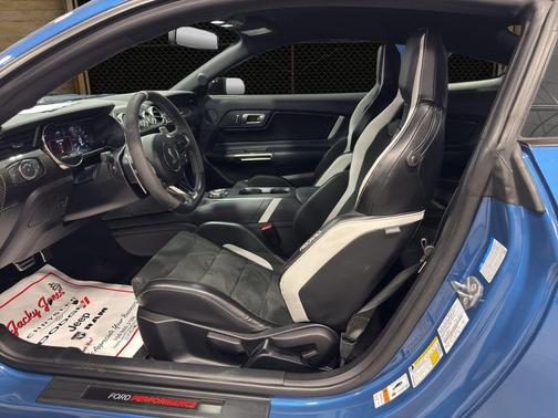 2020 Ford Shelby GT500 Base