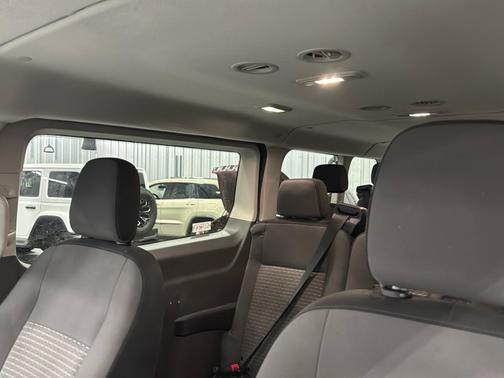 2022 Ford Transit-350 XLT