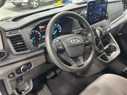 2022 Ford Transit-350 XLT