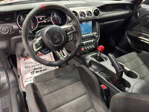 2017 Ford Shelby GT350 Base