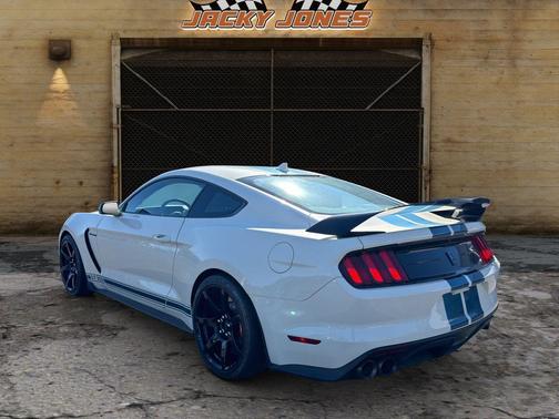 2020 Ford Shelby GT350 Base