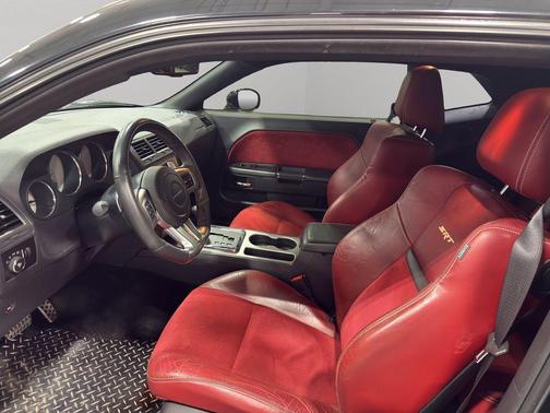 2013 Dodge Challenger SRT8