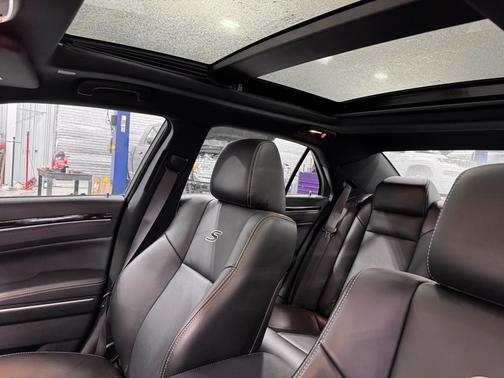2023 Chrysler 300 S