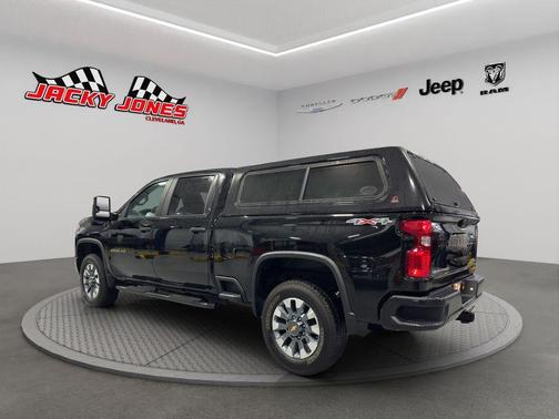 2023 Chevrolet Silverado 2500 Custom