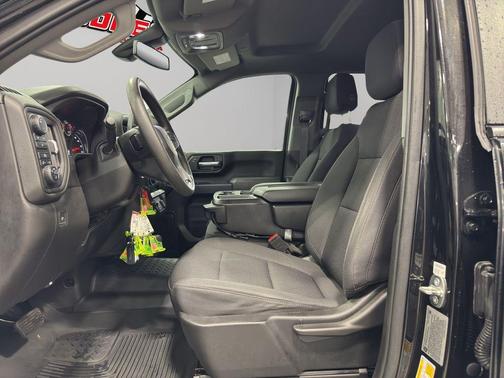 2023 Chevrolet Silverado 2500 Custom