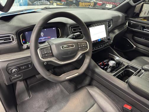 2022 Jeep Wagoneer Series II