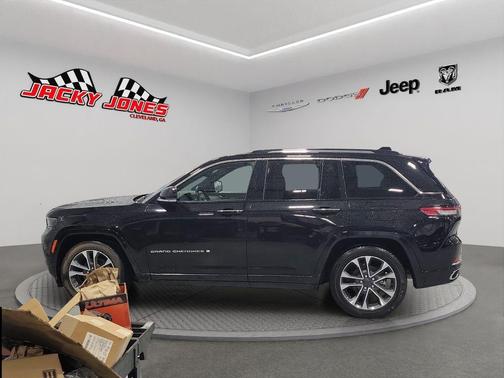 2022 Jeep Grand Cherokee Overland