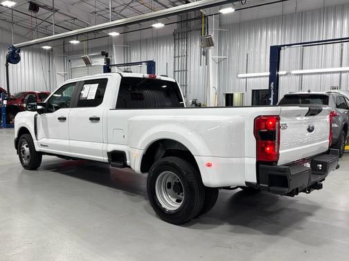 2023 Ford F-350 XL DRW
