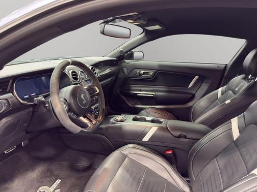 2022 Ford Shelby GT500 Base