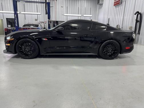 2022 Ford Mustang GT Premium