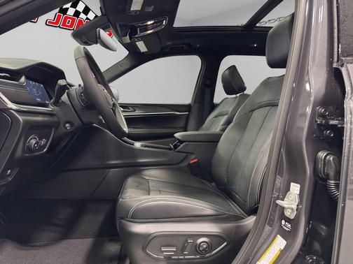 2025 Jeep Grand Cherokee L Overland