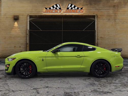 2020 Ford Shelby GT500 Base