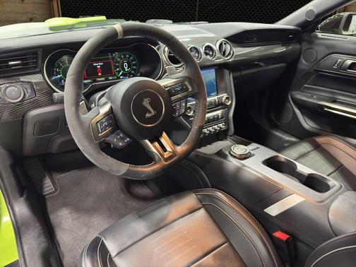 2020 Ford Shelby GT500 Base