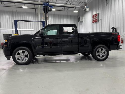 2019 Chevrolet Silverado 1500 LD Custom