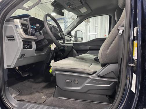 2023 Ford F-350 XLT