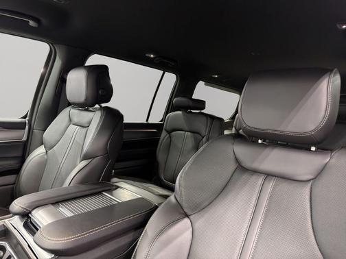 Gloss Black 2026 Jeep Grand Wagoneer Base