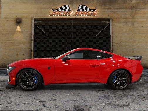 2024 Ford Mustang Dark Horse