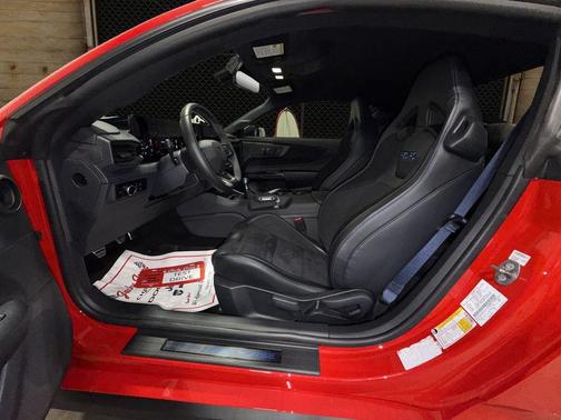 2024 Ford Mustang Dark Horse