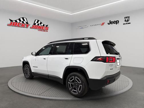 2026 Jeep Cherokee LAREDO/LIMITED