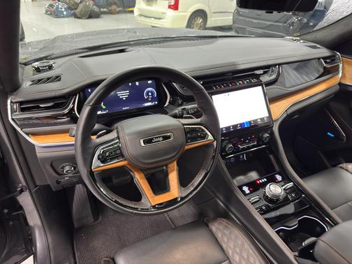 2023 Jeep Grand Cherokee L Summit