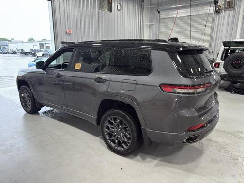 2023 Jeep Grand Cherokee L Summit