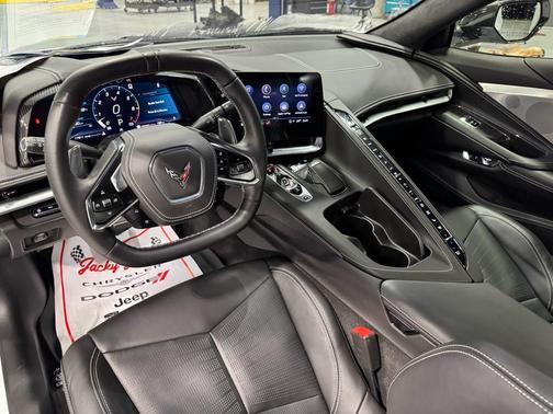 2023 Chevrolet Corvette Stingray w/3LT