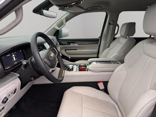 Bright White Clearcoat 2024 Jeep Wagoneer Series II