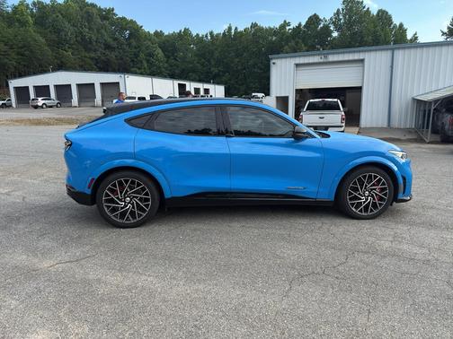 2021 Ford Mustang Mach-E GT