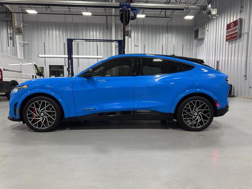 2021 Ford Mustang Mach-E GT