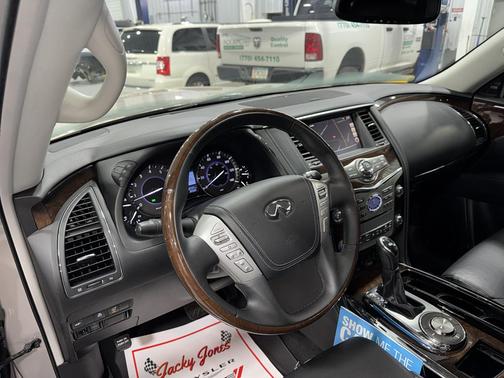 2019 INFINITI QX80 Luxe
