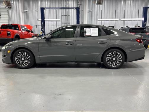 2022 Hyundai SONATA Hybrid SEL