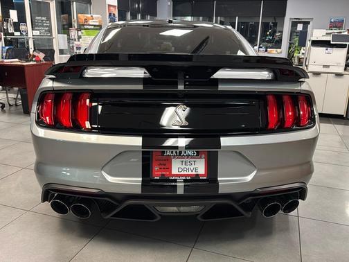 2020 Ford Shelby GT500 Base
