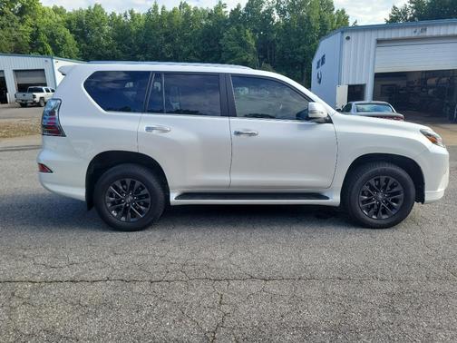 2023 Lexus GX 460 Base